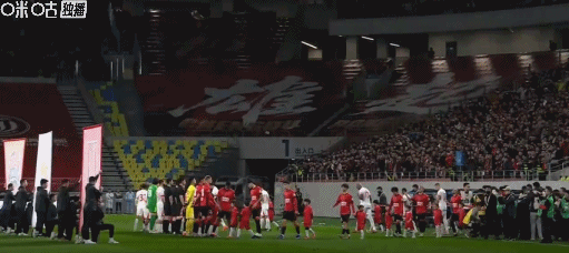 半场:成都0-0海牛,罗慕洛、韦世豪射门中框