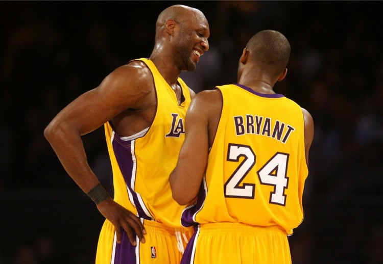 pg模拟器在线试玩-科勒:奥多姆昏迷时科比飞过来陪护 身体刚好点就复吸 我就打了他